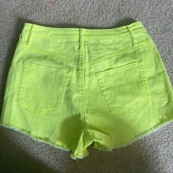 Wild and fable Jean shorts - Picture 2 of 2